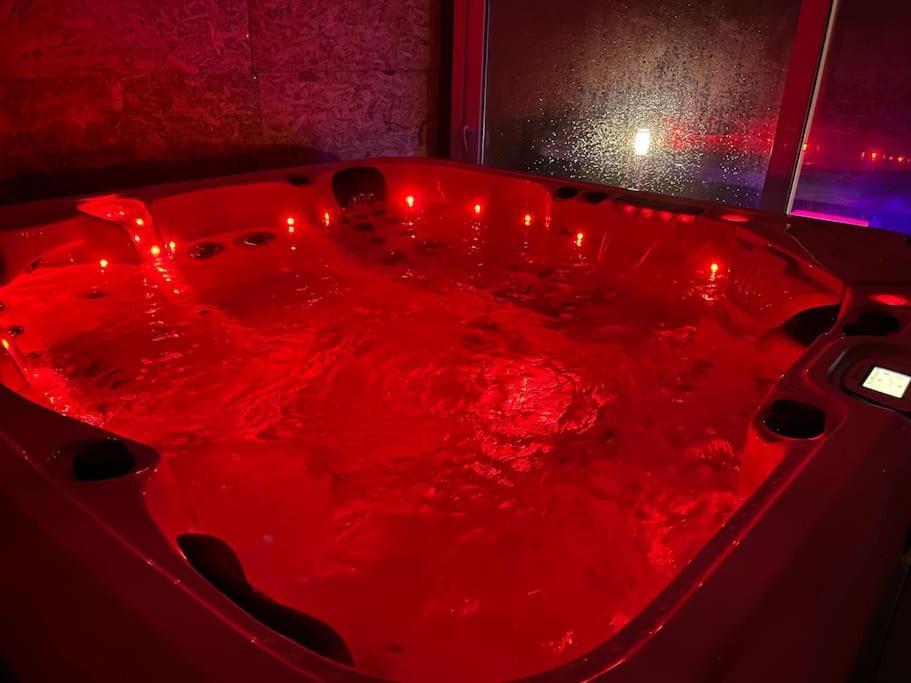 Gite Avec Spa Privatif* Saint-Symphorien-les-Buttes Zewnętrze zdjęcie